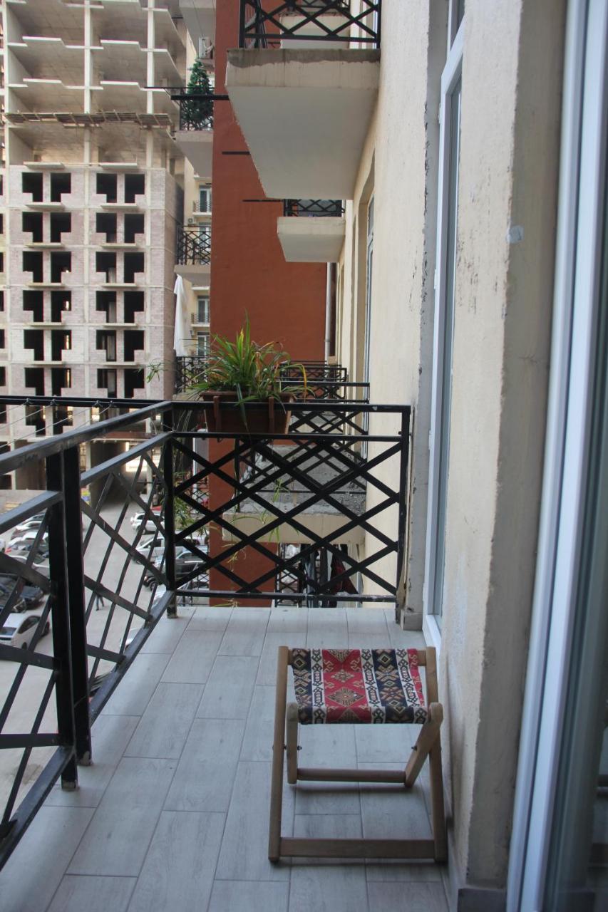Batumi-Cozy Apartment Екстериор снимка