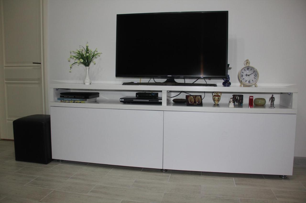 Batumi-Cozy Apartment Екстериор снимка